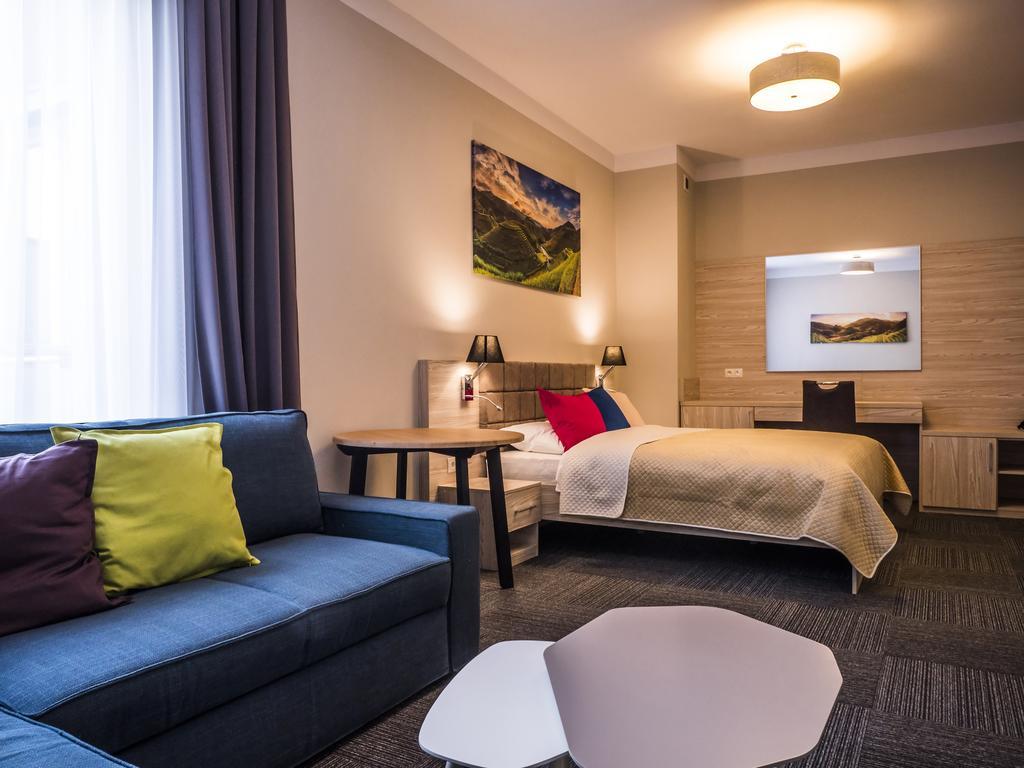 Aparthotel Centrum Gliwicka 18 Μπίτομ Εξωτερικό φωτογραφία